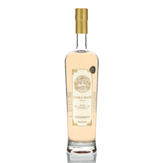 Vodka Nadé Millésime 2021 - Vieillie en fût de Fronsac Plaisirs du Vin - Dax Saint-Paul-lès-Dax FR 1141 Boulevard Saint-Vincent-de-Paul